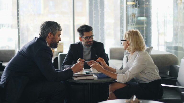 relation commerciale BtoB - comprendre ses clients - posture commerciale -dirigeants de PME -performance commerciale durable